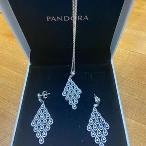 Pandora necklace and earrings set